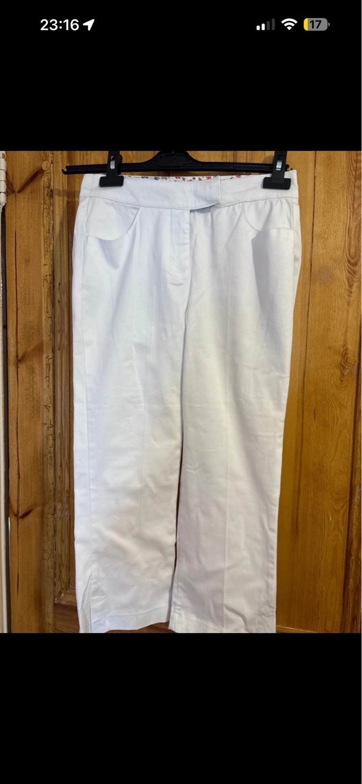 Mistral white 3/4 length capri pants size 8
