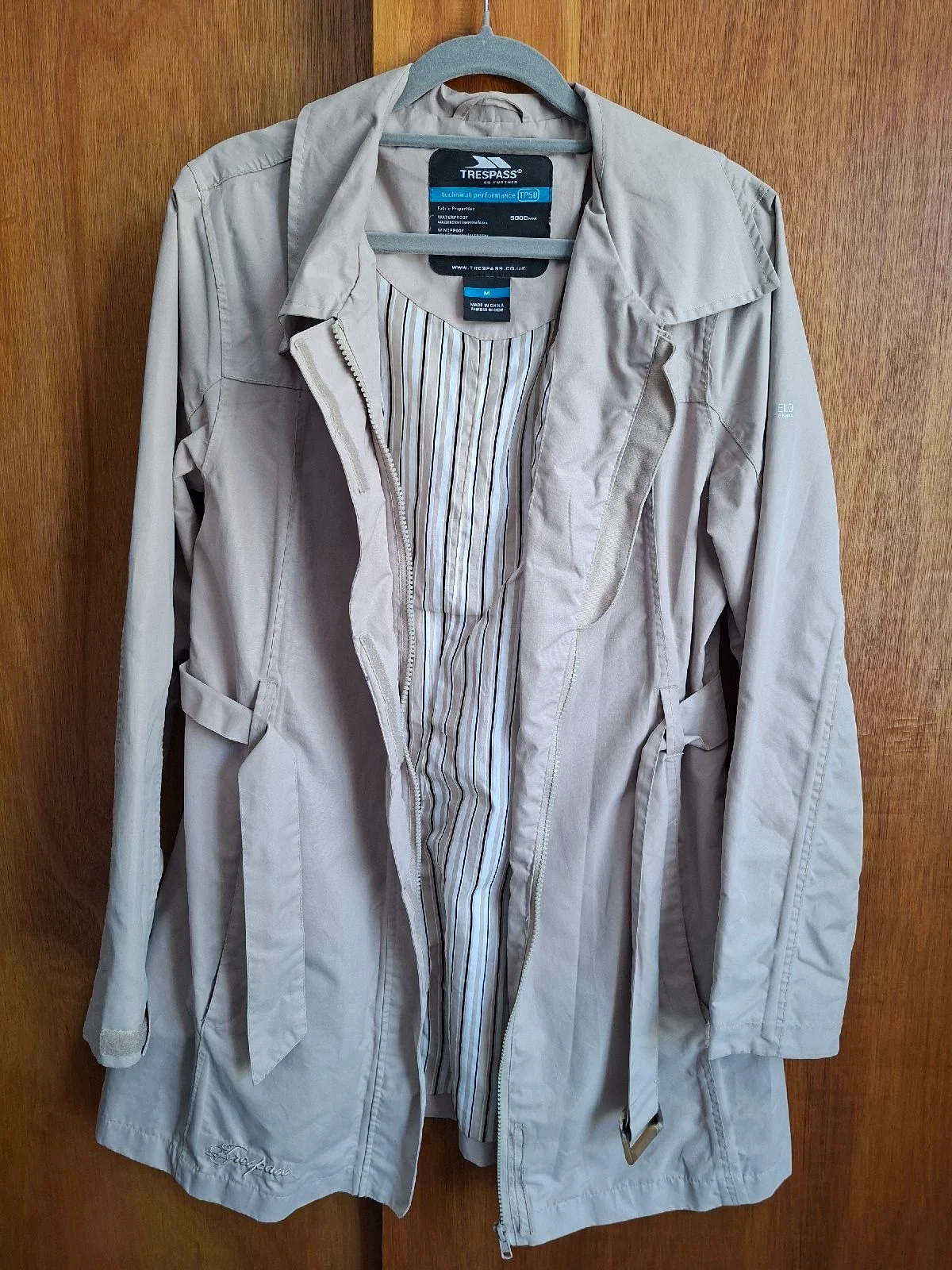 Trespass TP50 Waterproof Trench Coat Beige Mac Jacket Medium Belted Raincoat size M