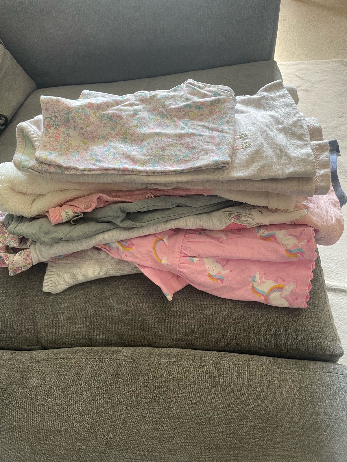 Bundle of girls clothes 12-18m- 2-3 yrs