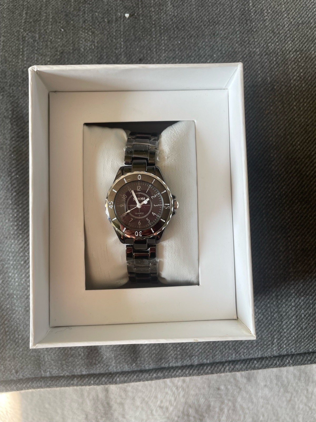 Sinobi black quartz watch