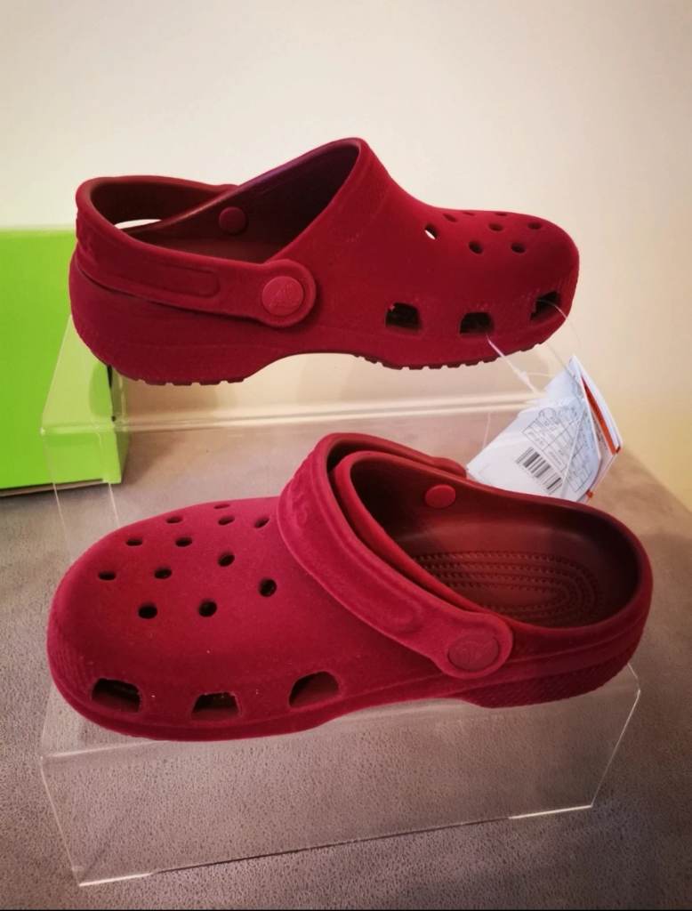 Crocs Velvet Burgundy
