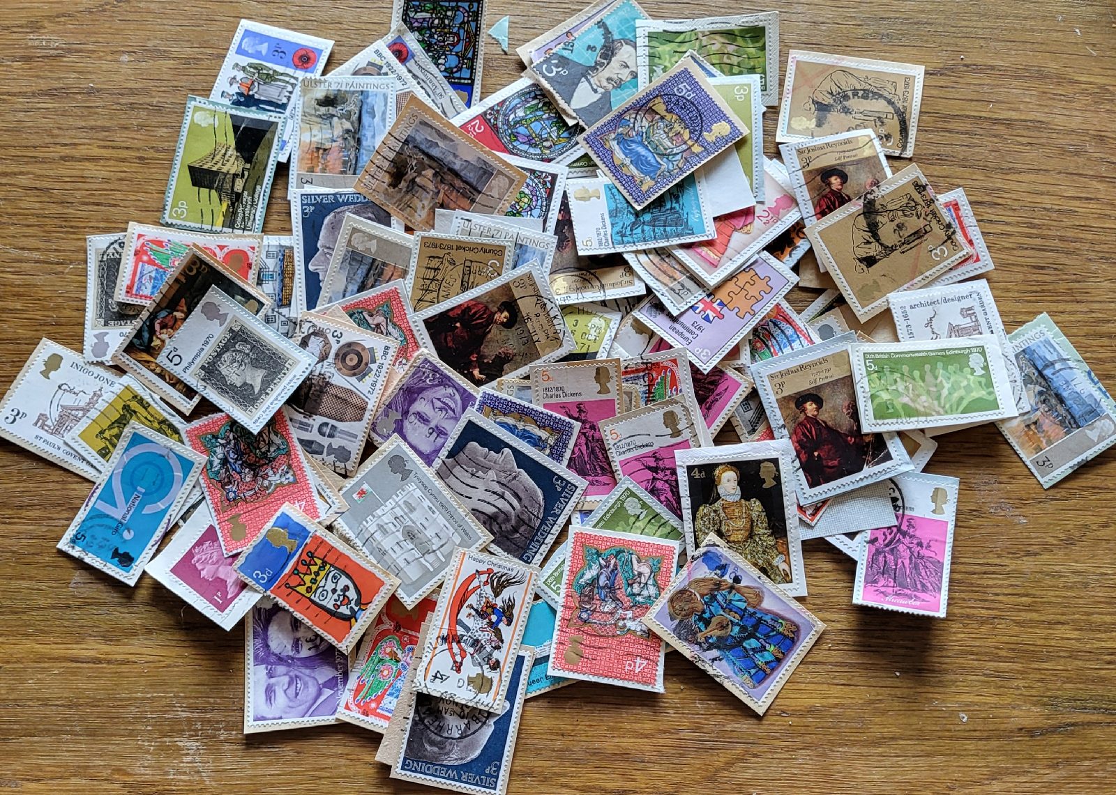 Bundle of 50 British 1968/75 used postage stamps. Crafting/junk journalling/scrapbooking
