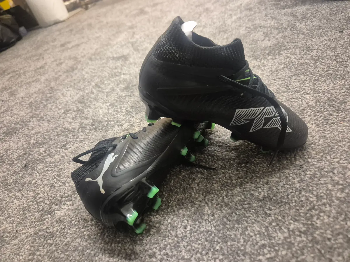 Boys brand new  size 11 future pro football boots in box
