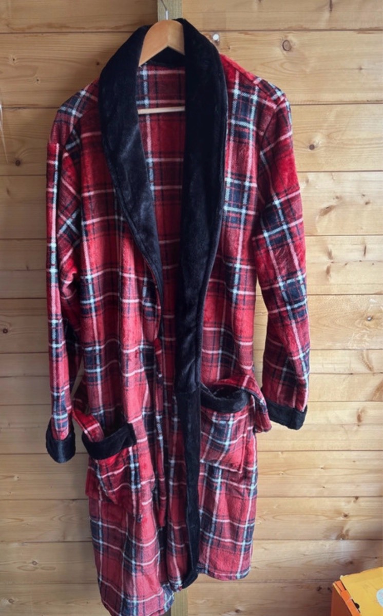 3xl male bathrobe new never worn