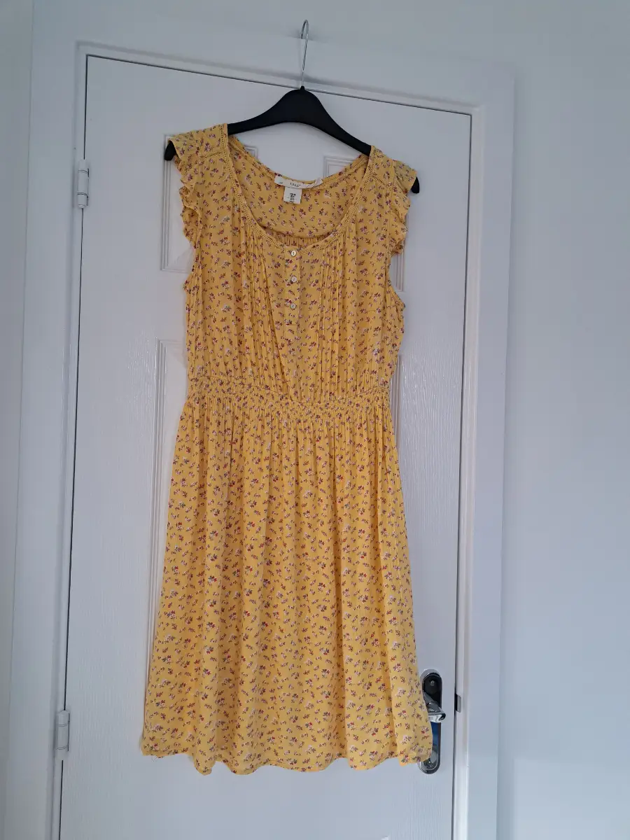 H&M Yellow Ditsy Floral Mini Dress Cottagecore 10 Viscose Ruffle