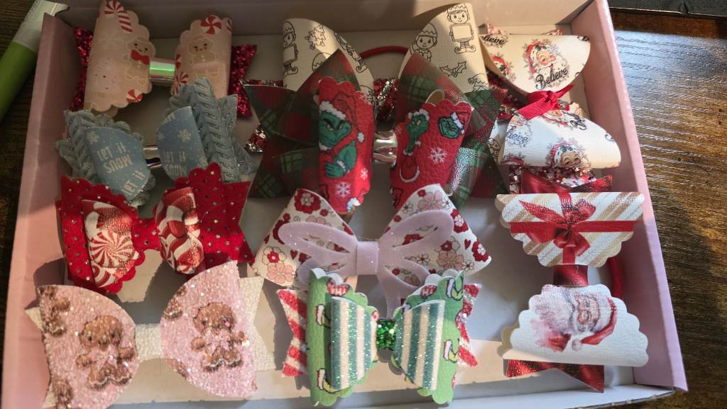 10 christmas bows hand made