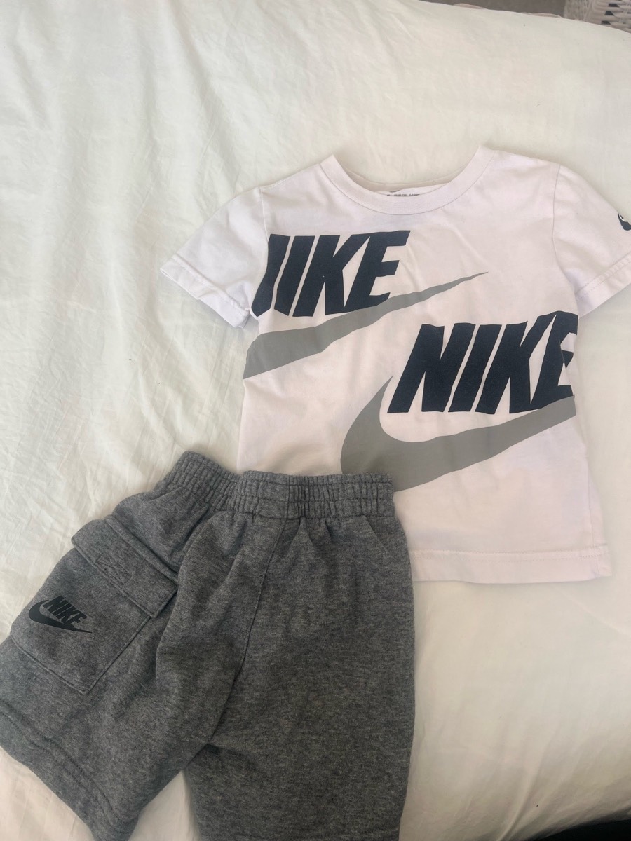 Nike Kids T-Shirt & Shorts Set | Age 2–3 Years | Great Condition