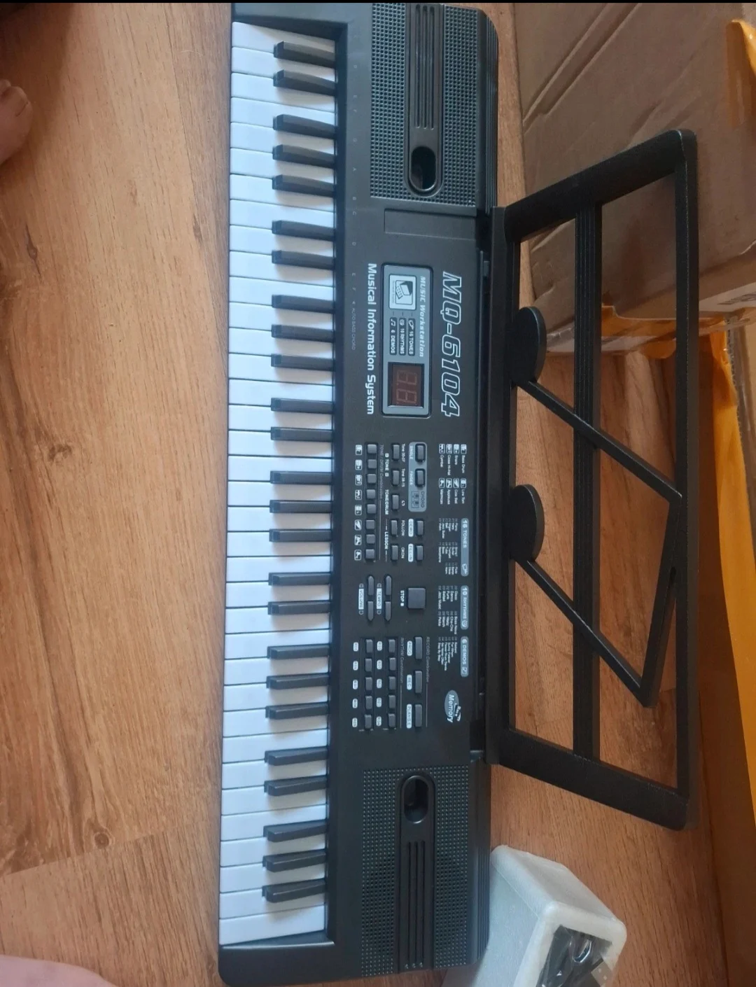 61 key piano keyboard