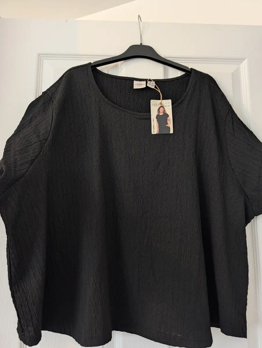 Top Crinkle curvy blouse/t shirt size 24/26