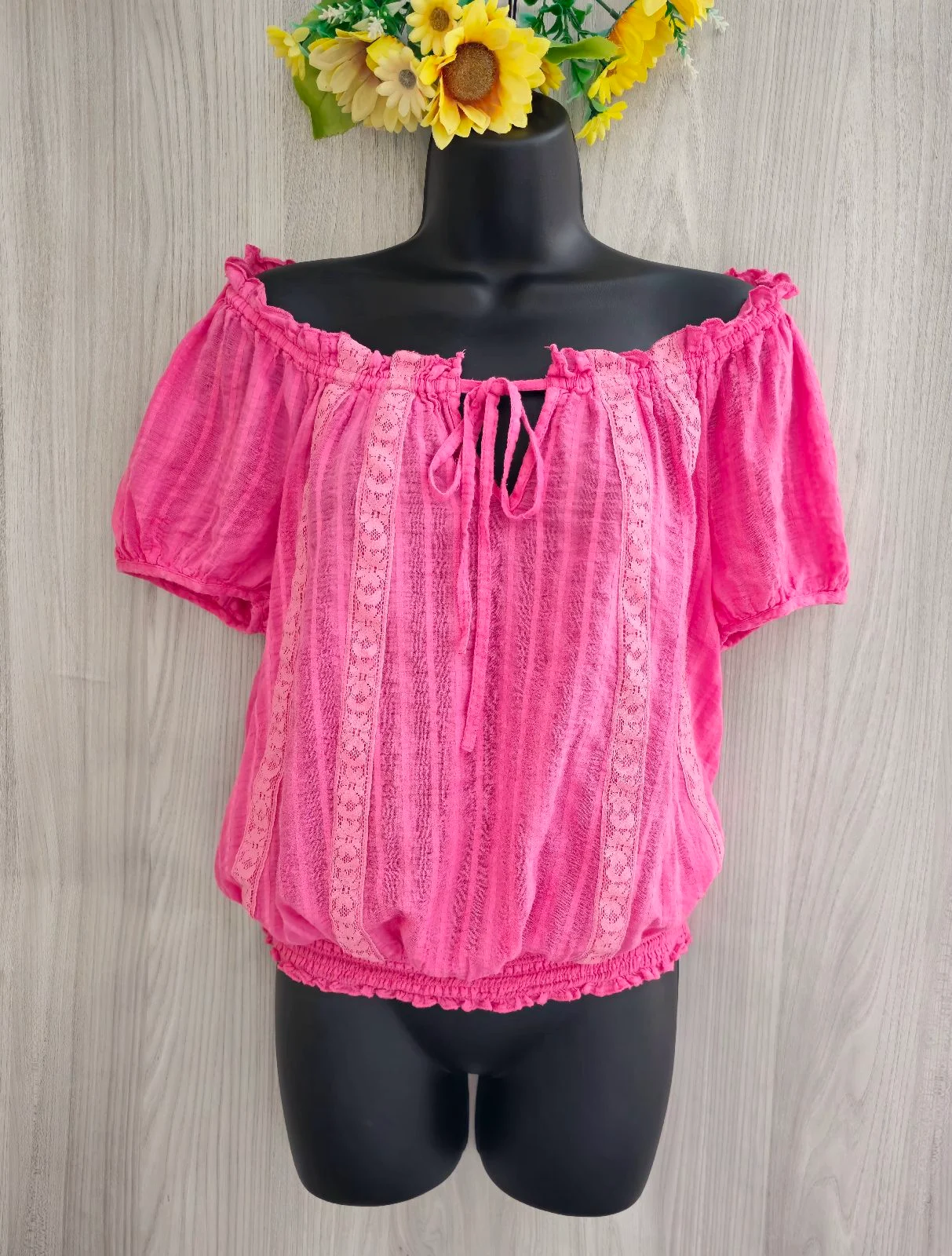 Beautiful bright pink Next off shoulder top, size UK 8 / EU 36.