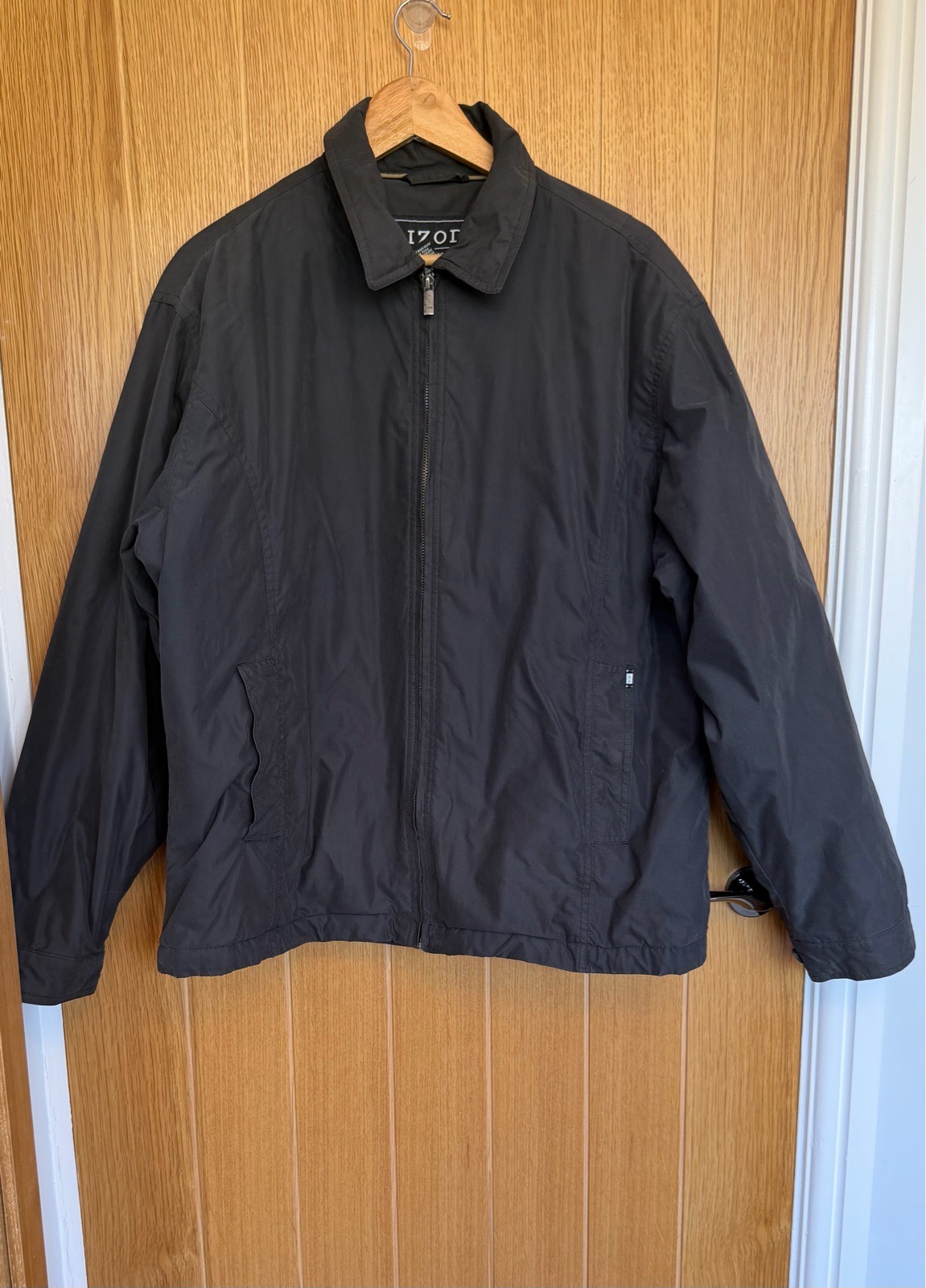 IZOD Men’s Black Lightweight Padded Harrington Jacket Size Large