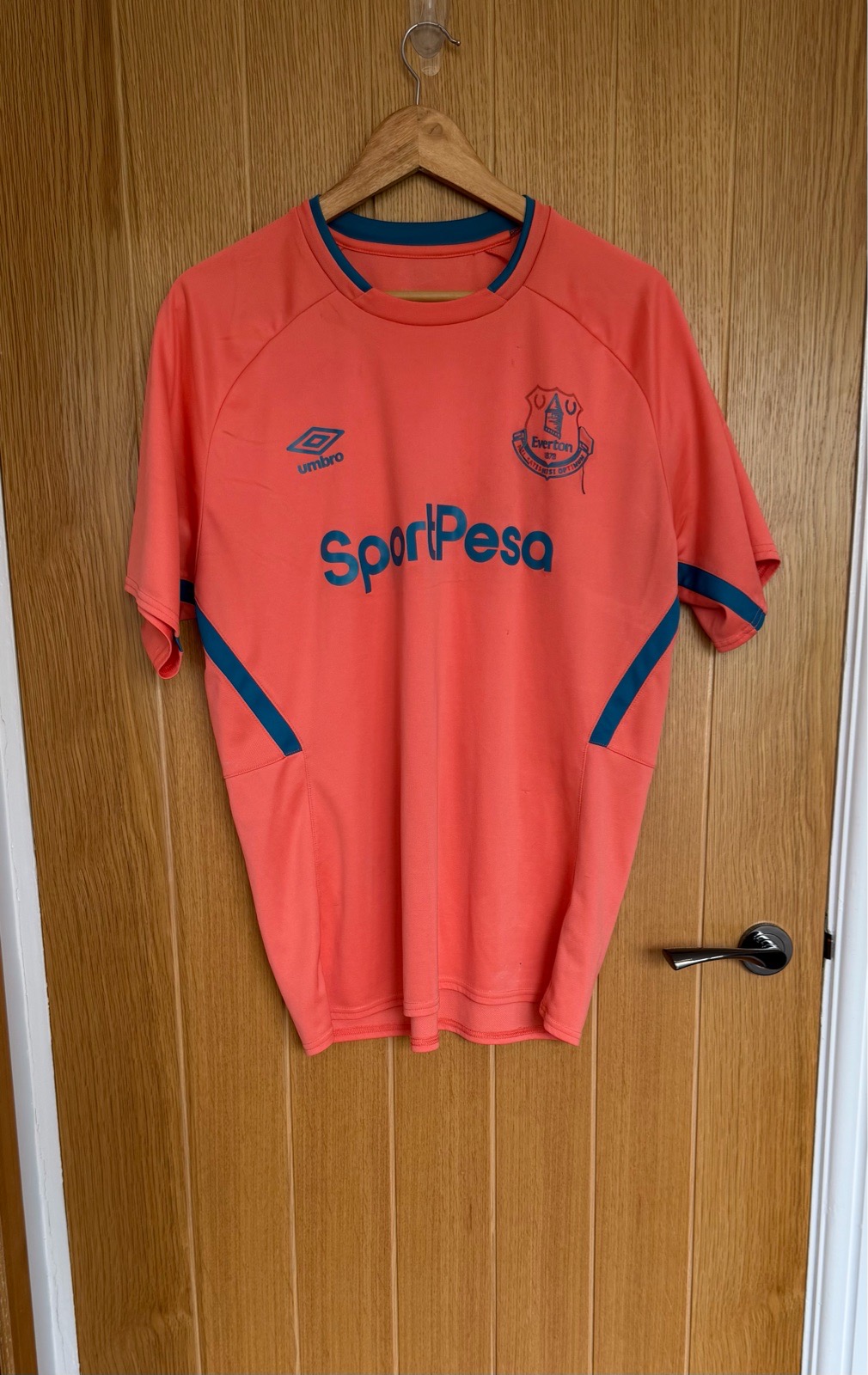 Everton FC Umbro SportPesa Training Shirt Coral Orange Men’s XL