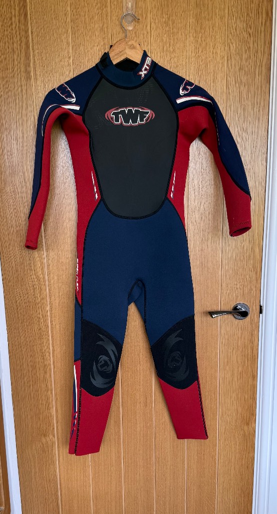 TWF XT3 Super Flex Kids Full Wetsuit Size 15 Red Blue Surf Swimming