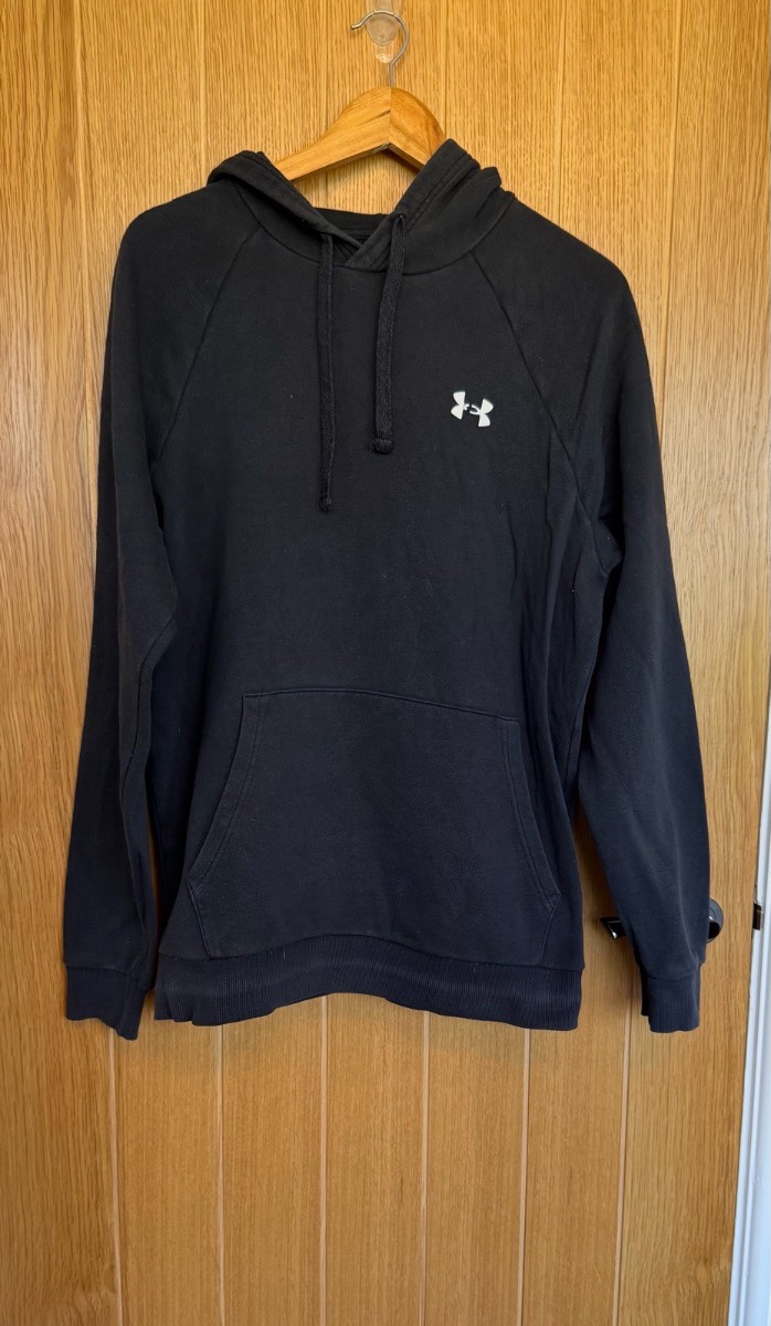 Under Armour ColdGear Black Hoodie Men’s Small Loose Fit