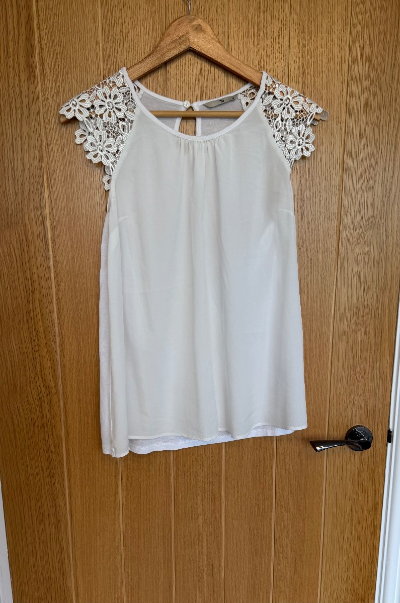 TU Women’s White Lace Shoulder Sleeveless Blouse Top UK 8
