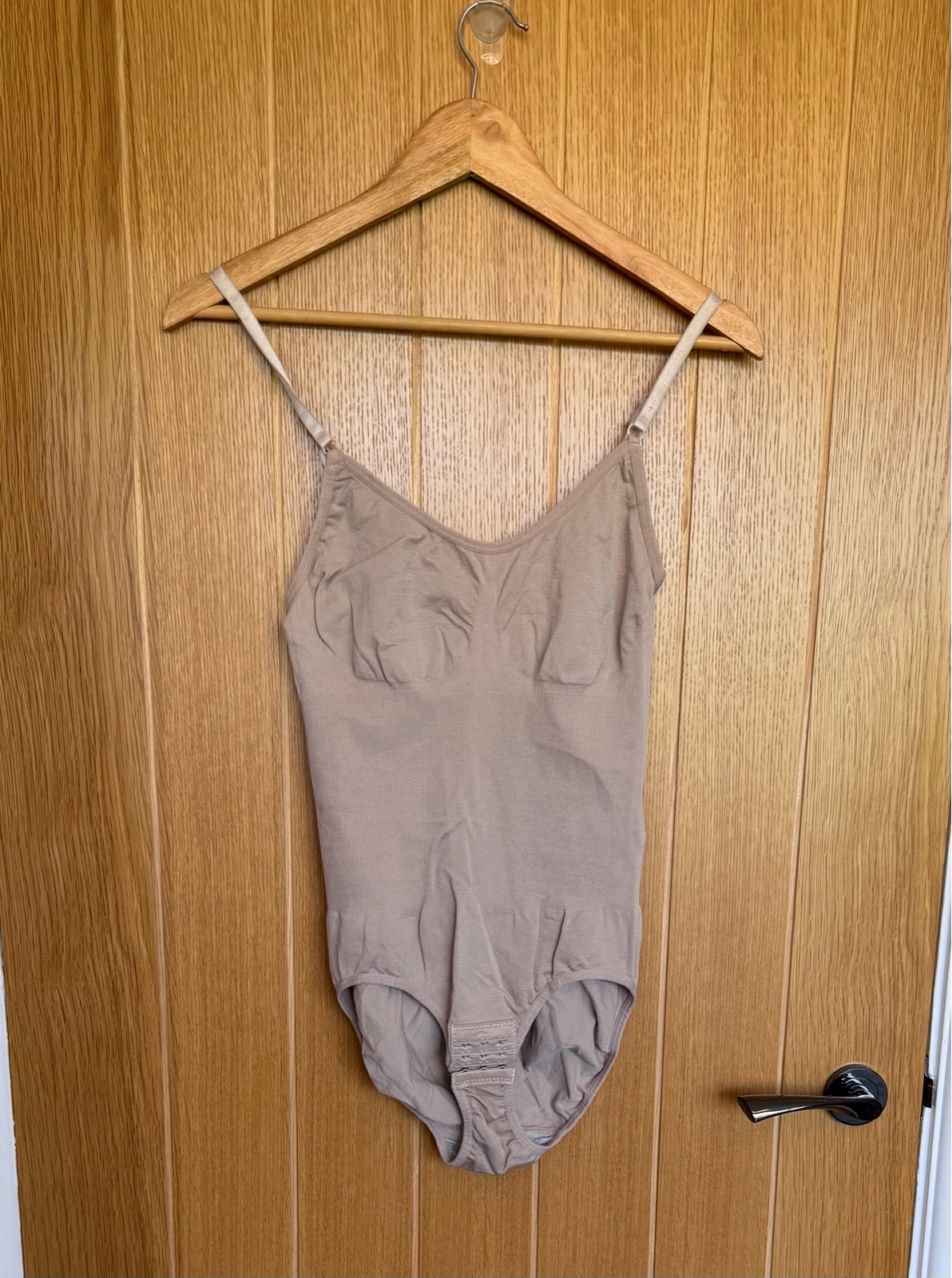 Women’s Nude Seamless Shapewear Bodysuit Size L Tummy Control