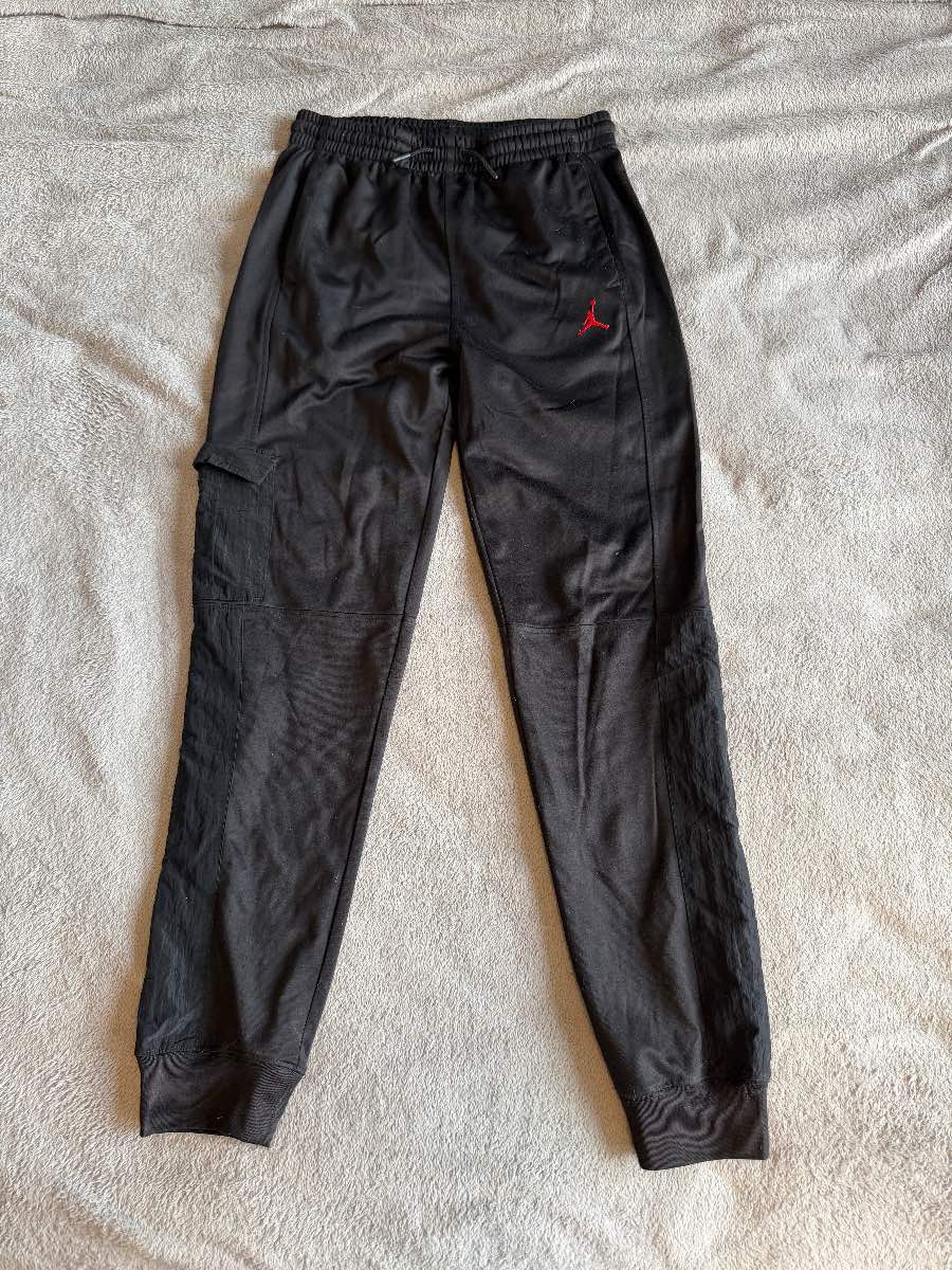Nike Jordan Cargo Joggers Black Red Jumpman Youth 13-15 Years 158-170cm