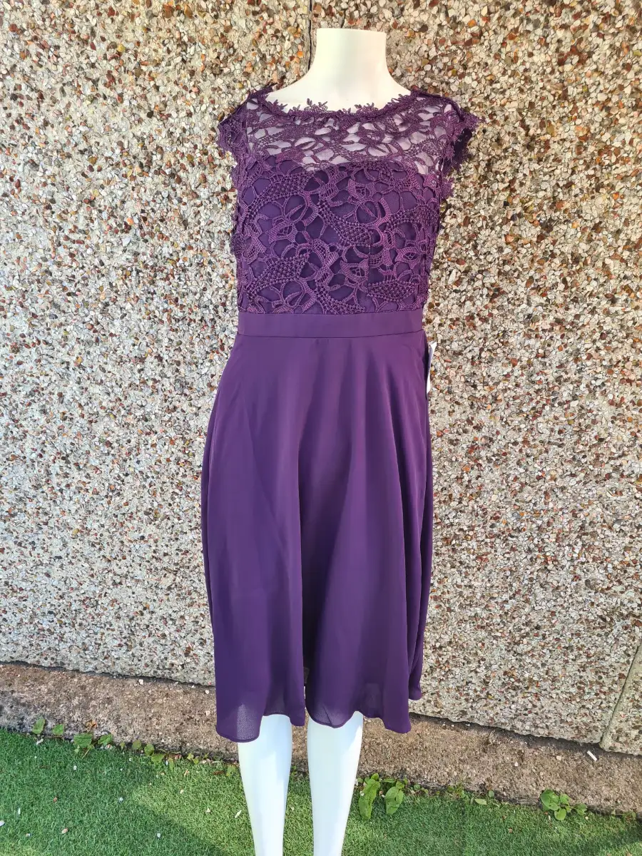 BPC Selection Premium Plum Lace Midi Dress Size 14 BNWT