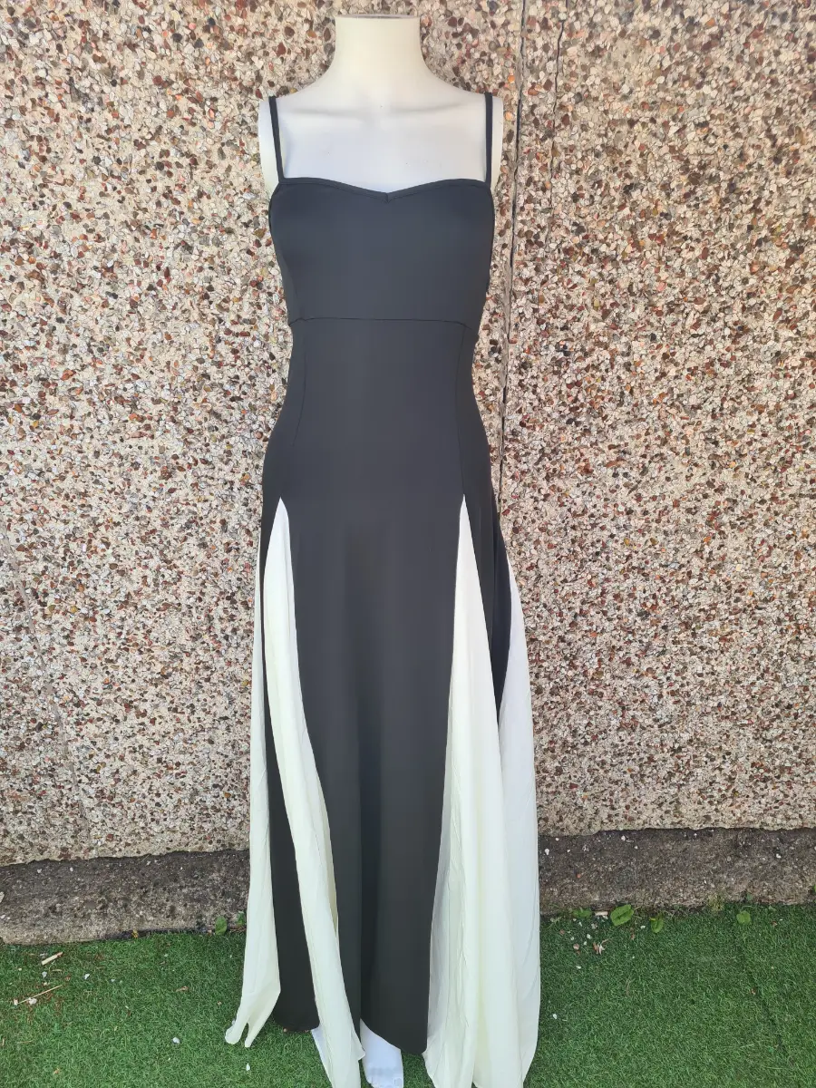 NWOT Black & White Colour Block Maxi Dress Size M UK 10‑12 Strappy Flowy Occasion