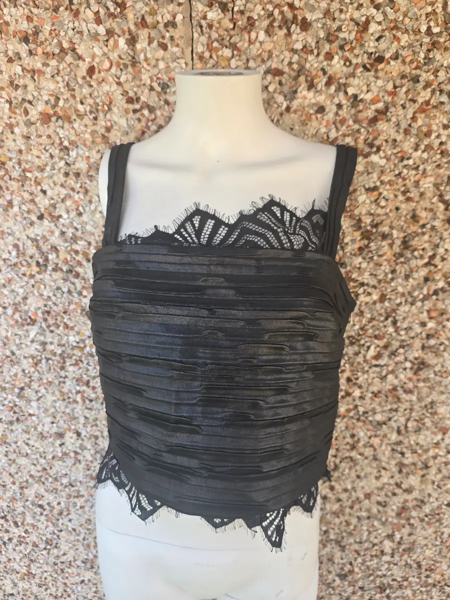 Gizia BNWT Black Wide Strap Lace Asymmetric Top Size 40 UK12 RRP £190 Luxury