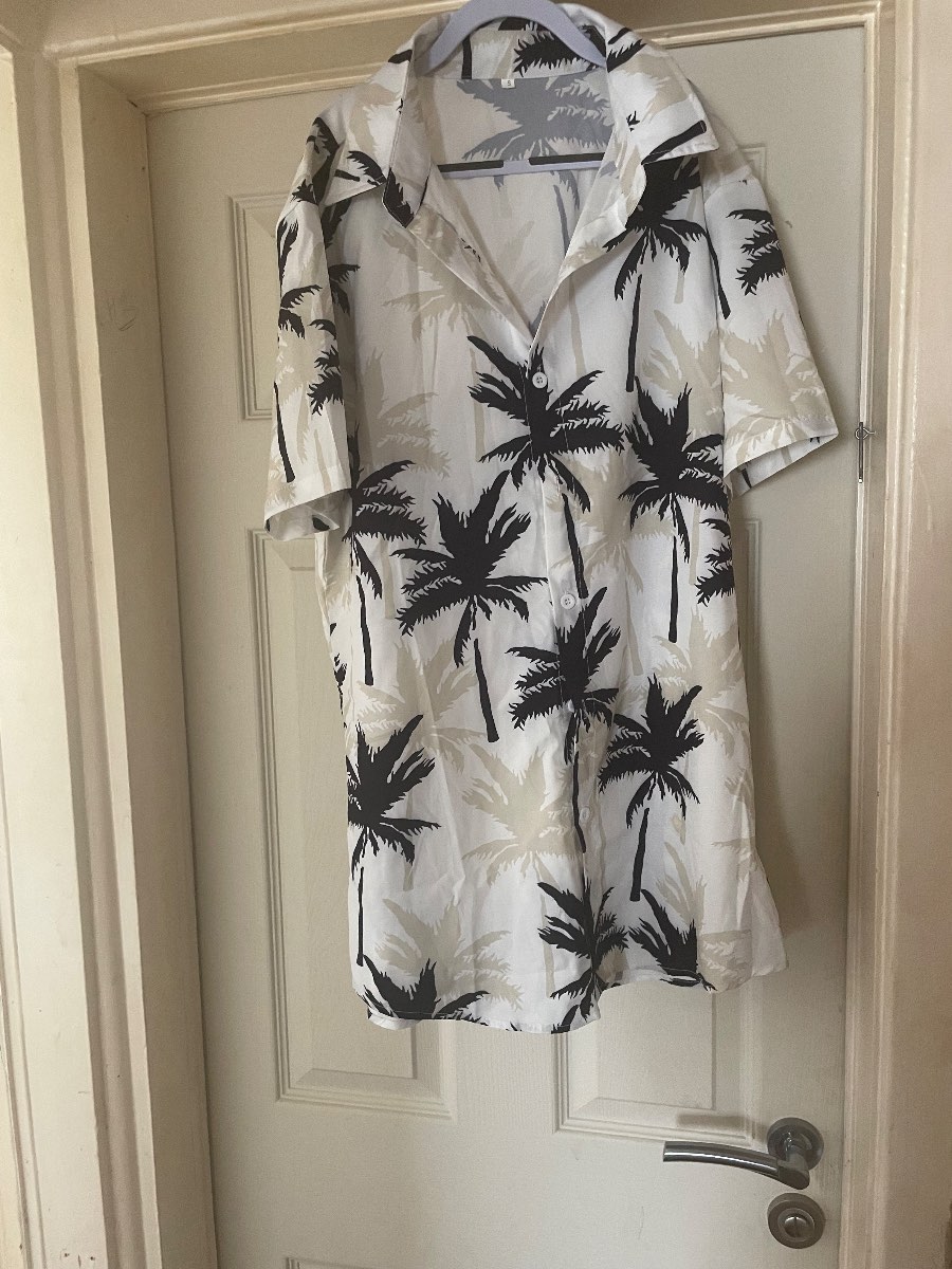 Men's Palm Tree Print Hawaiian Short Sleeve Shirt – White/Black Size Small