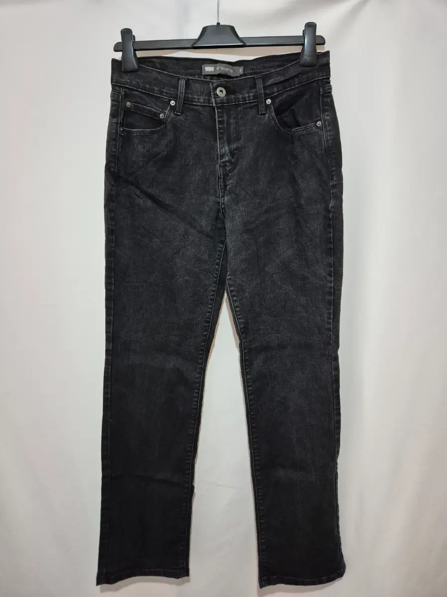 Levi's 505 Straight Leg Jeans size 8 (29 x 29) Black Mid Rise
