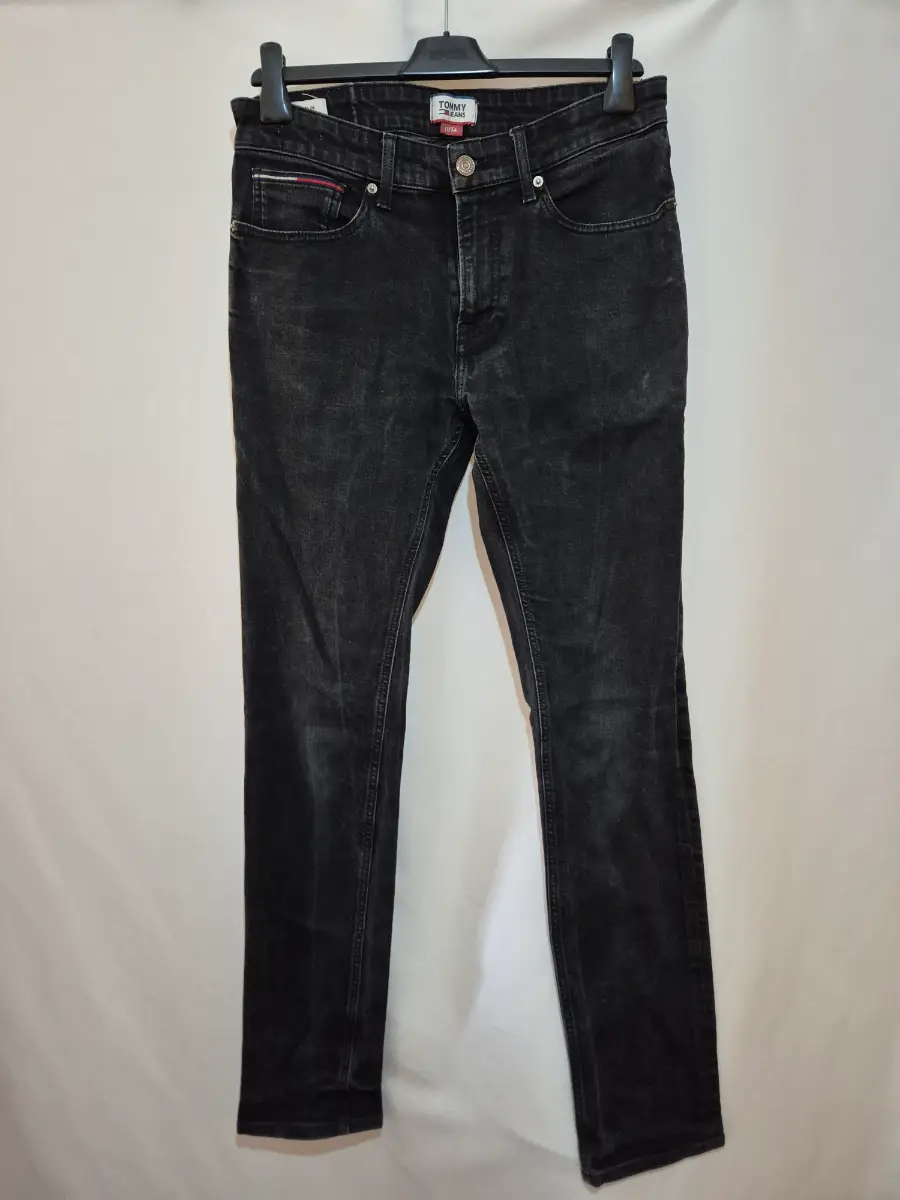 Tommy Hilfiger Slim Scanton Jeans size 31 x 34 Black Straight