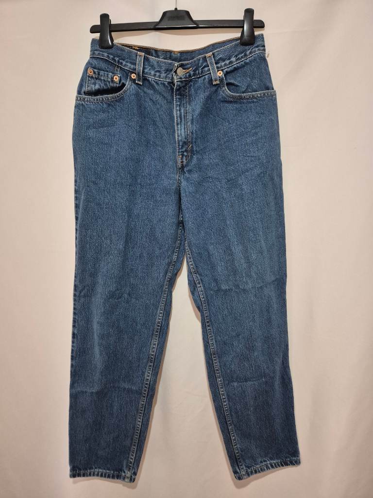 Women's Levi's Vintage Y2K 550 Tapered Leg Jeans size 8 (29 x 28) High Rise Made In Mexico