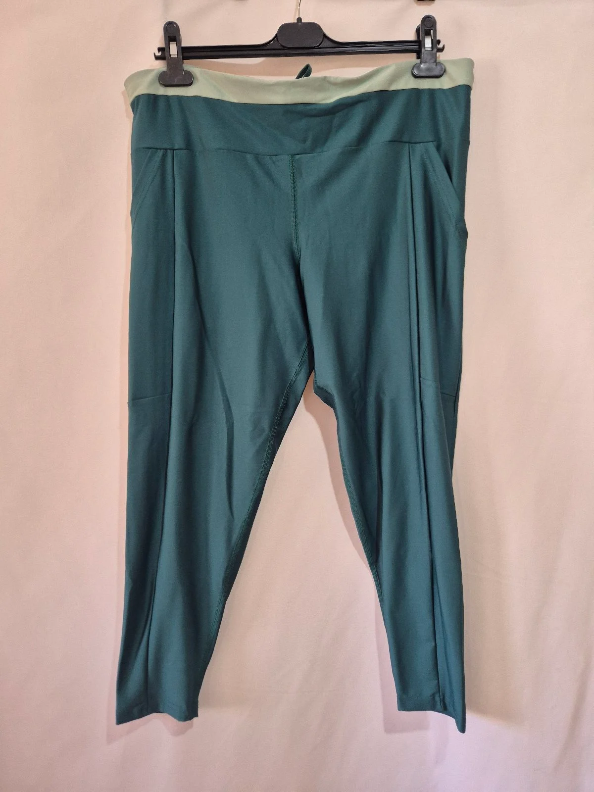 Crane Teal Green Cropped  Running Leggings Womens Size XL Extra Large 16 Gym Tights Pocket