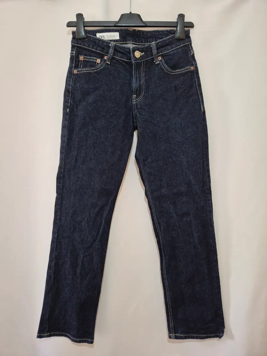 Women's Zara Straight Leg Jeans size 6 (26 x 28) Dark Blue Mid Rise
