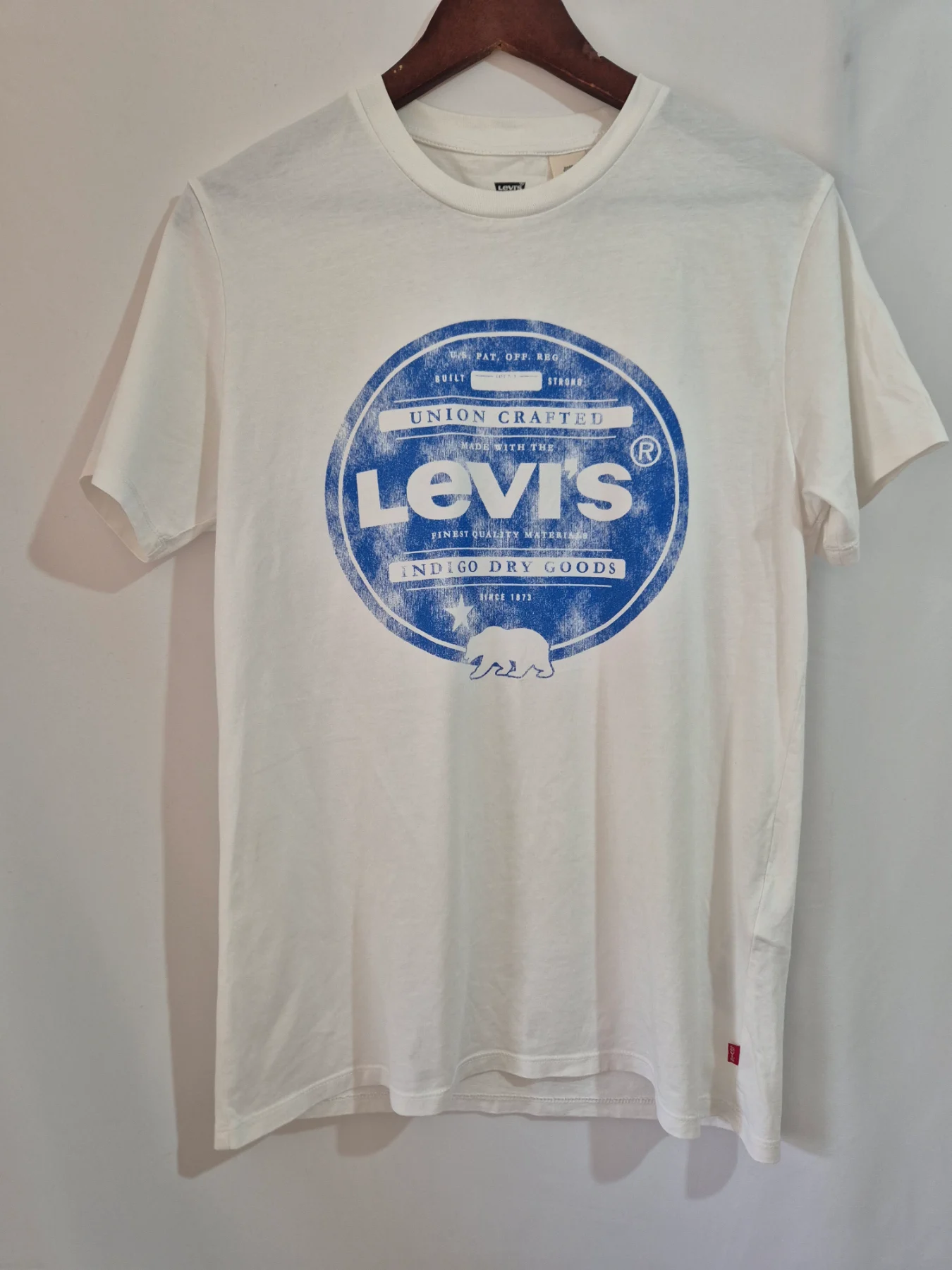 Levis T-Shirt Mens Size S White Cotton Tee Union Crafted Indigo Dry Goods Graphic