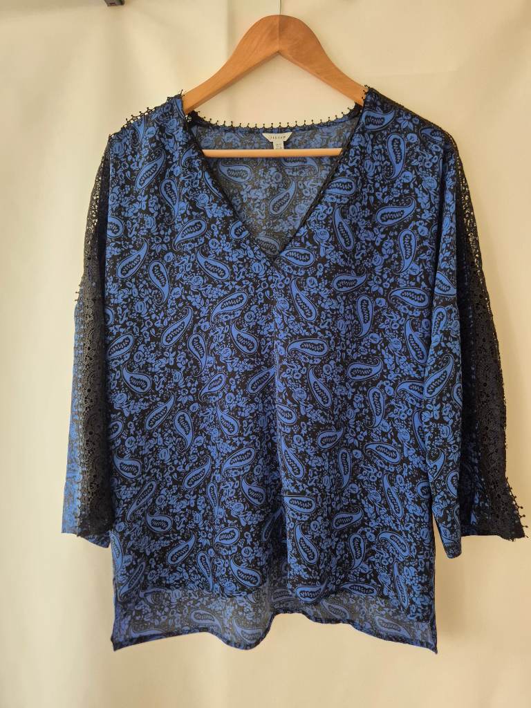 Women's Jigsaw Kaftan 3/4 Sleeve Top Blouse size 10 Blue Black Paisley Print Lace Detail