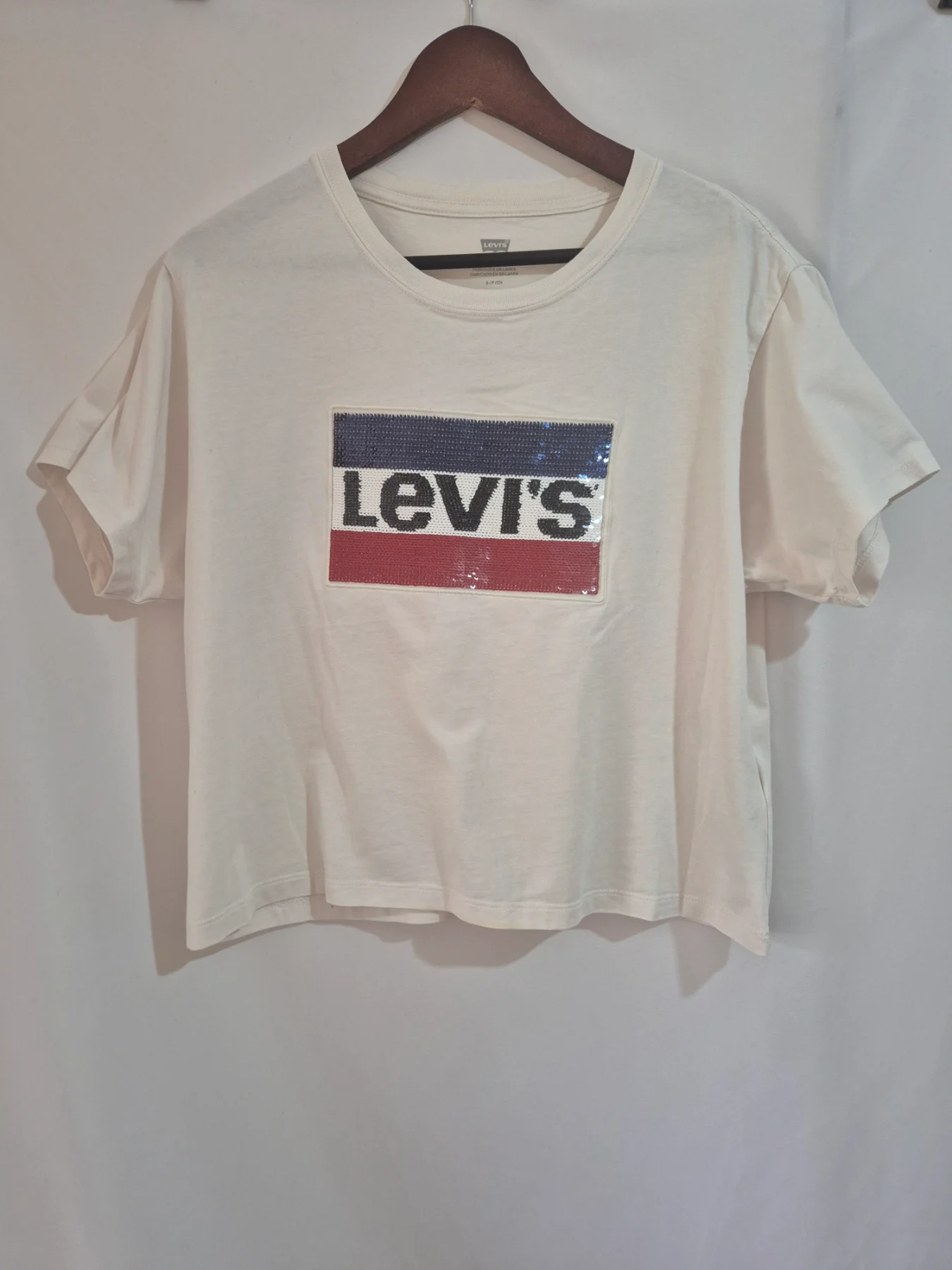 Levis White Cropped Top Womens Size S 10 Sequin Graphic Logo Short Sleeve Crop