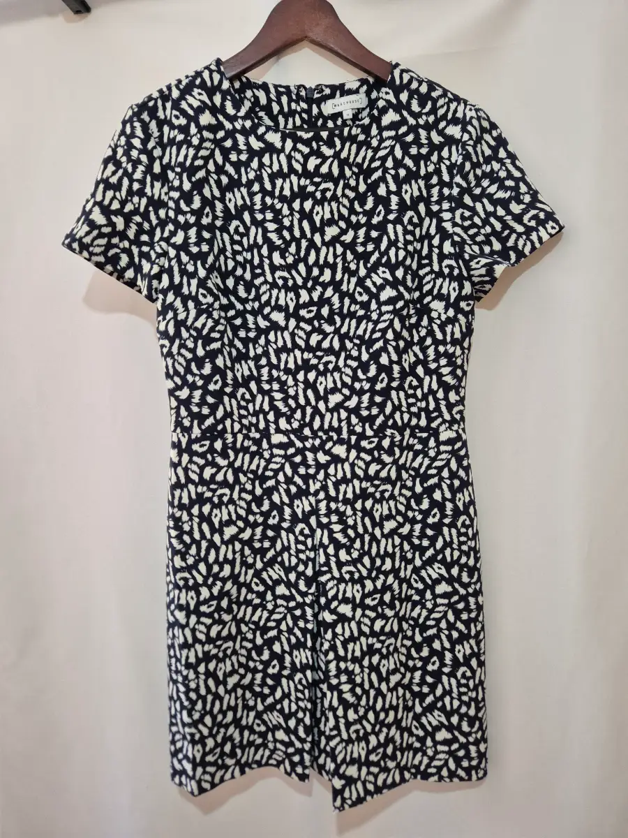 Warehouse Short Sleeve Dress size 14 Navy White Leopard Print Lined Work Wedding