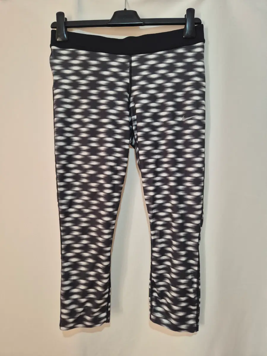 Nike Dri-Fit Printed Relay Crop Leggings Womens M 12 14 Black White Blurred Ikat