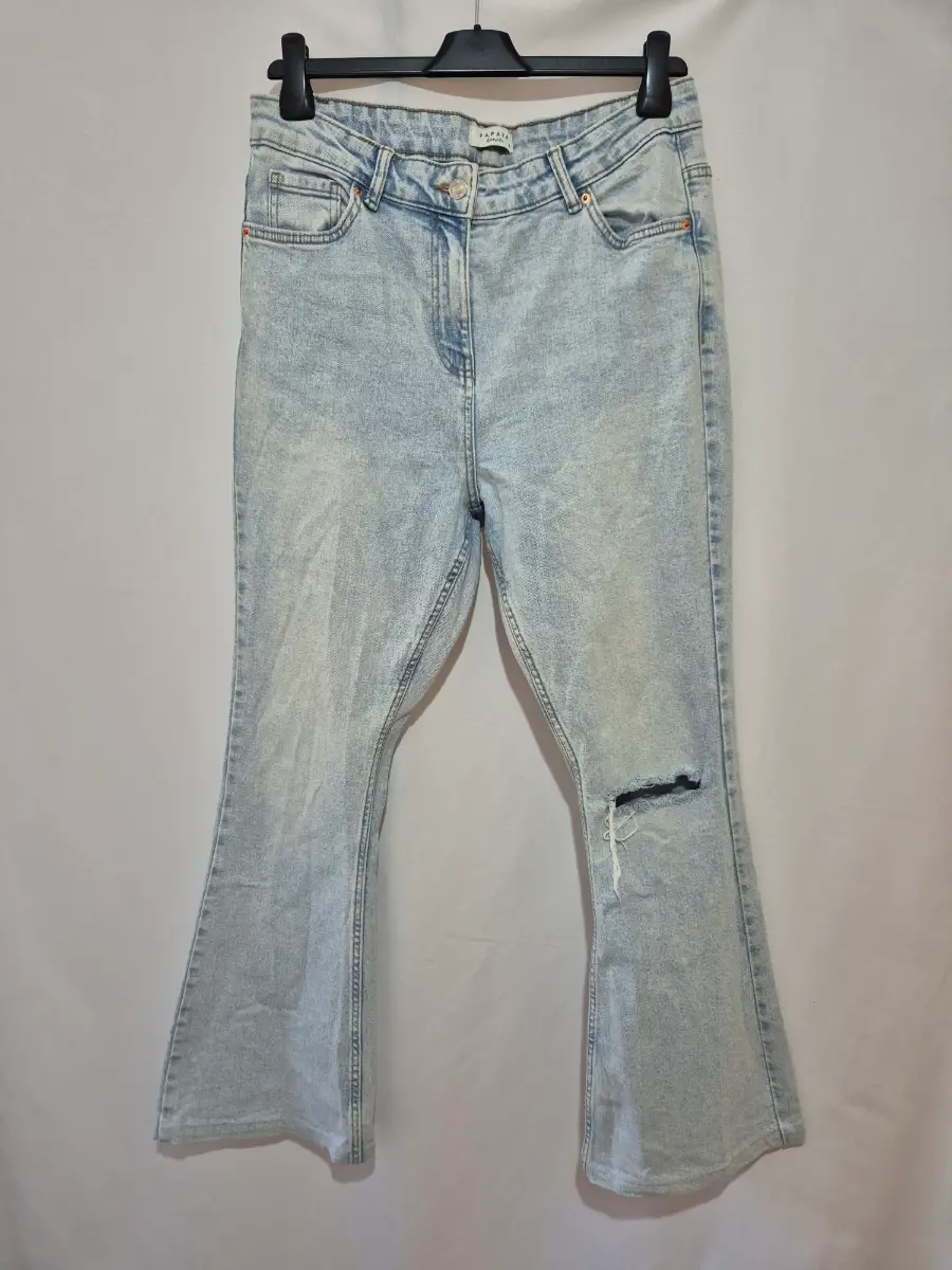 Women's Papaya Bootcut Flared Jeans size 12 (32 x 29) Light Blue Stone Wash Denim