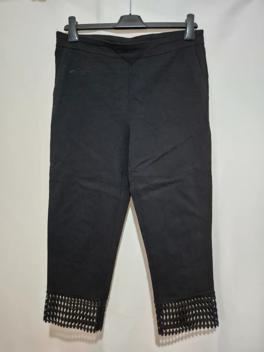 Zac and Rachel Cropped Trousers size 12 (32 x 22) Black Lace Trim Spring Summer