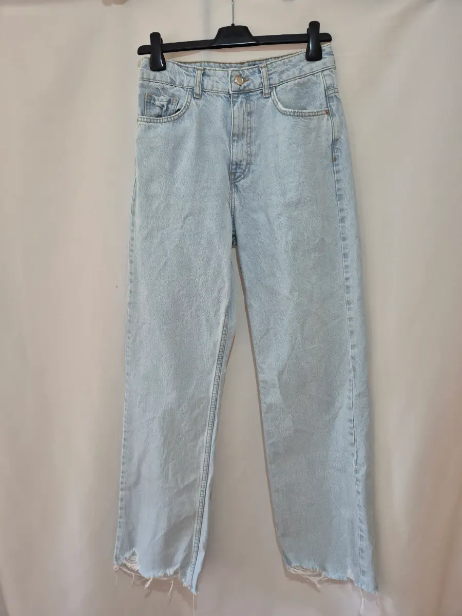 Women's Zara Wide Leg Jeans size 8 (28 x 31) Pale Blue Bleach Wash High Rise