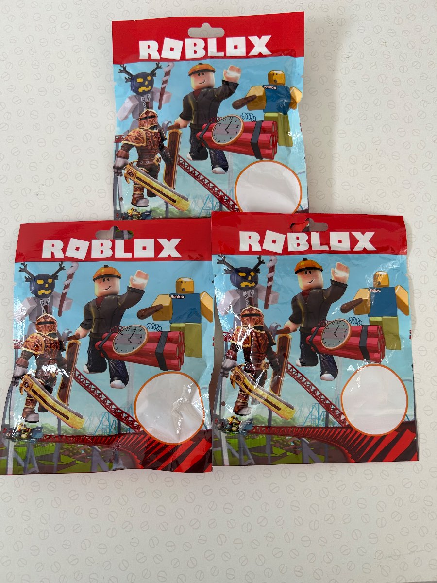 Three Roblox Figurines ( Lucky Dip )