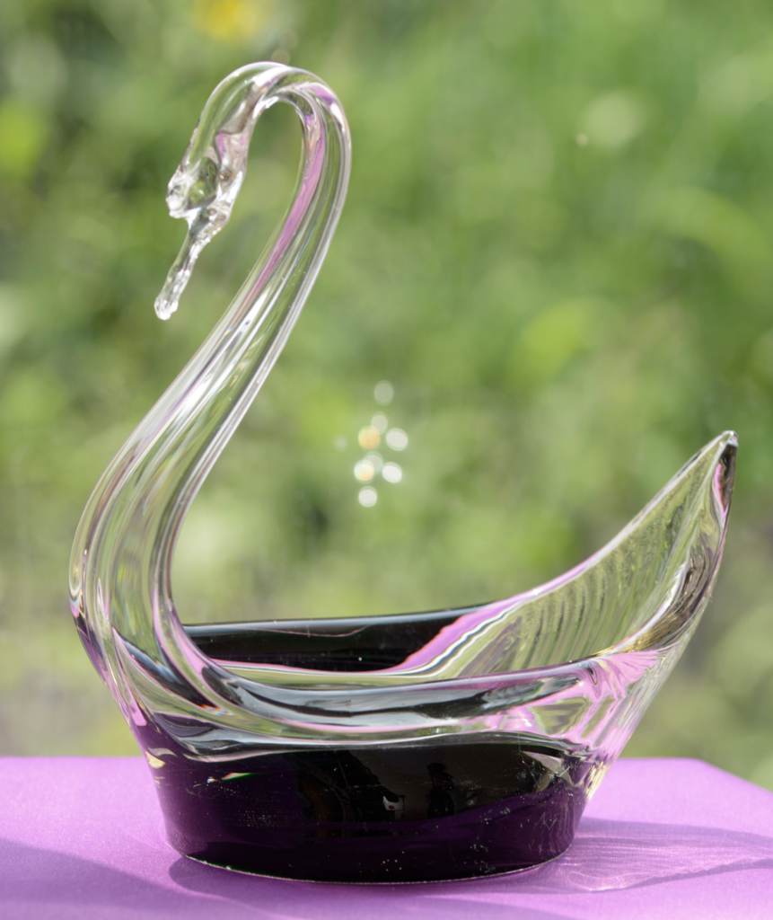Vintage Murano Style Glass Swan Dish With Green Base