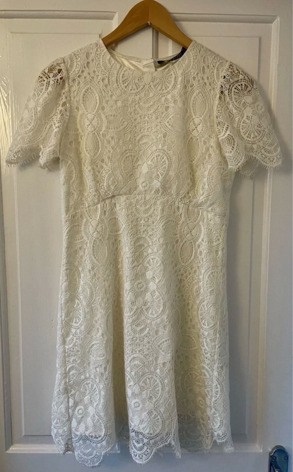 Zara, cream lacy short dress, size small