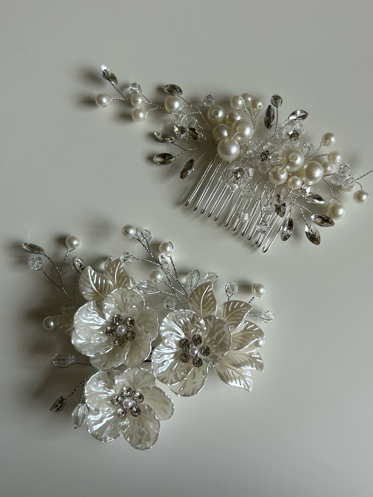Pretty White Pearly Petal Floral Hair Clip and Hair Comb Set