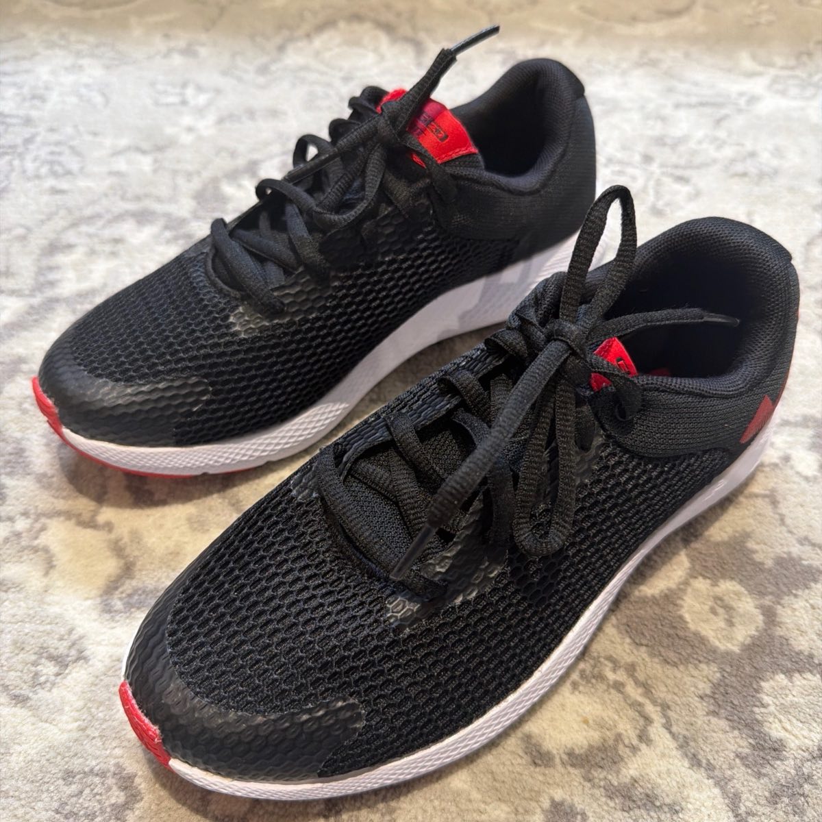 Under Armour junior trainers