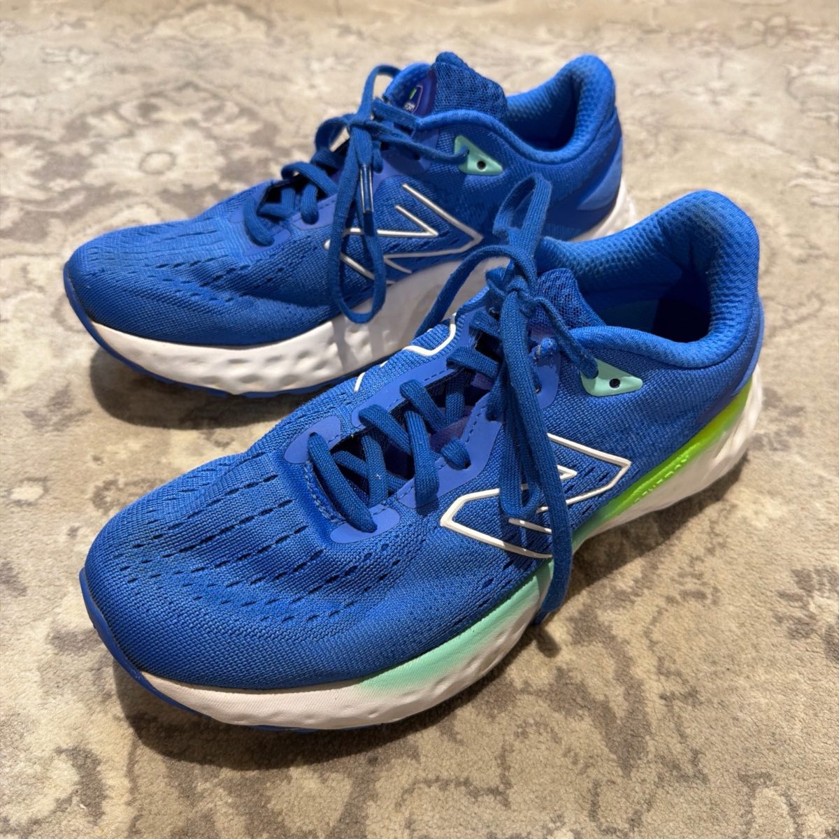 New Balance Fresh Foam Evoz women trainers
