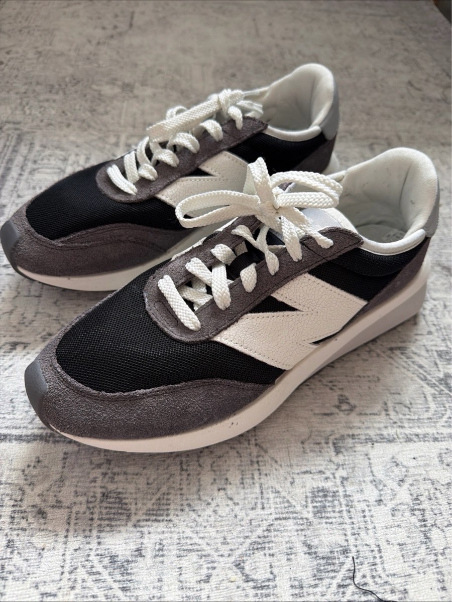 New Balance 370 men’s trainers