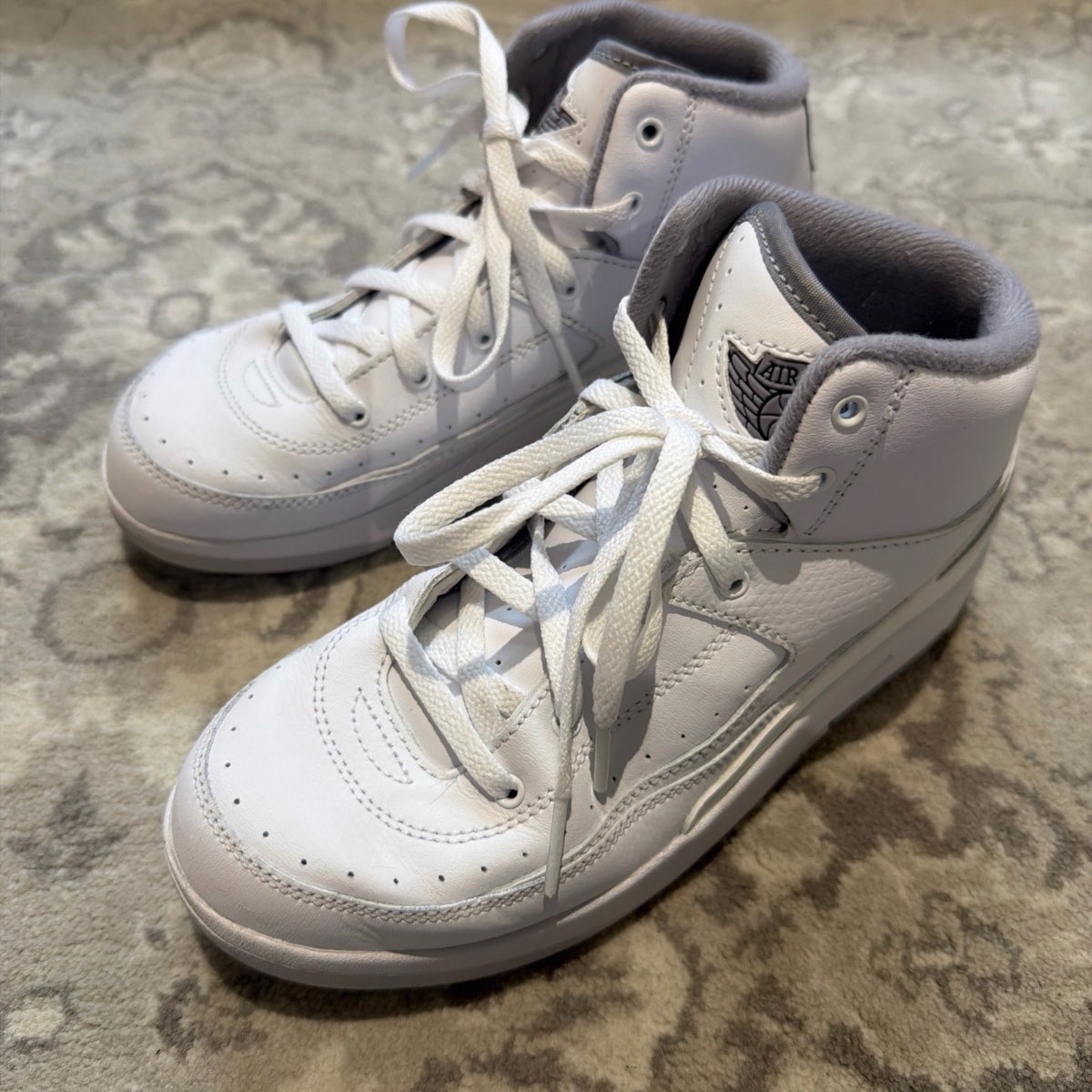 Nike Air Jordan 2 Retro junior trainers