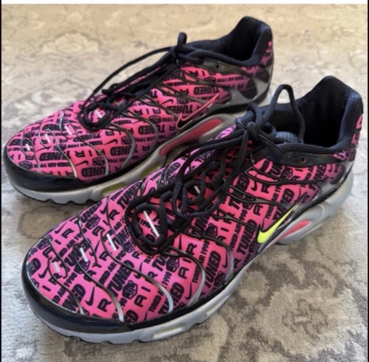 Nike Air Max Plus TN men’s trainers