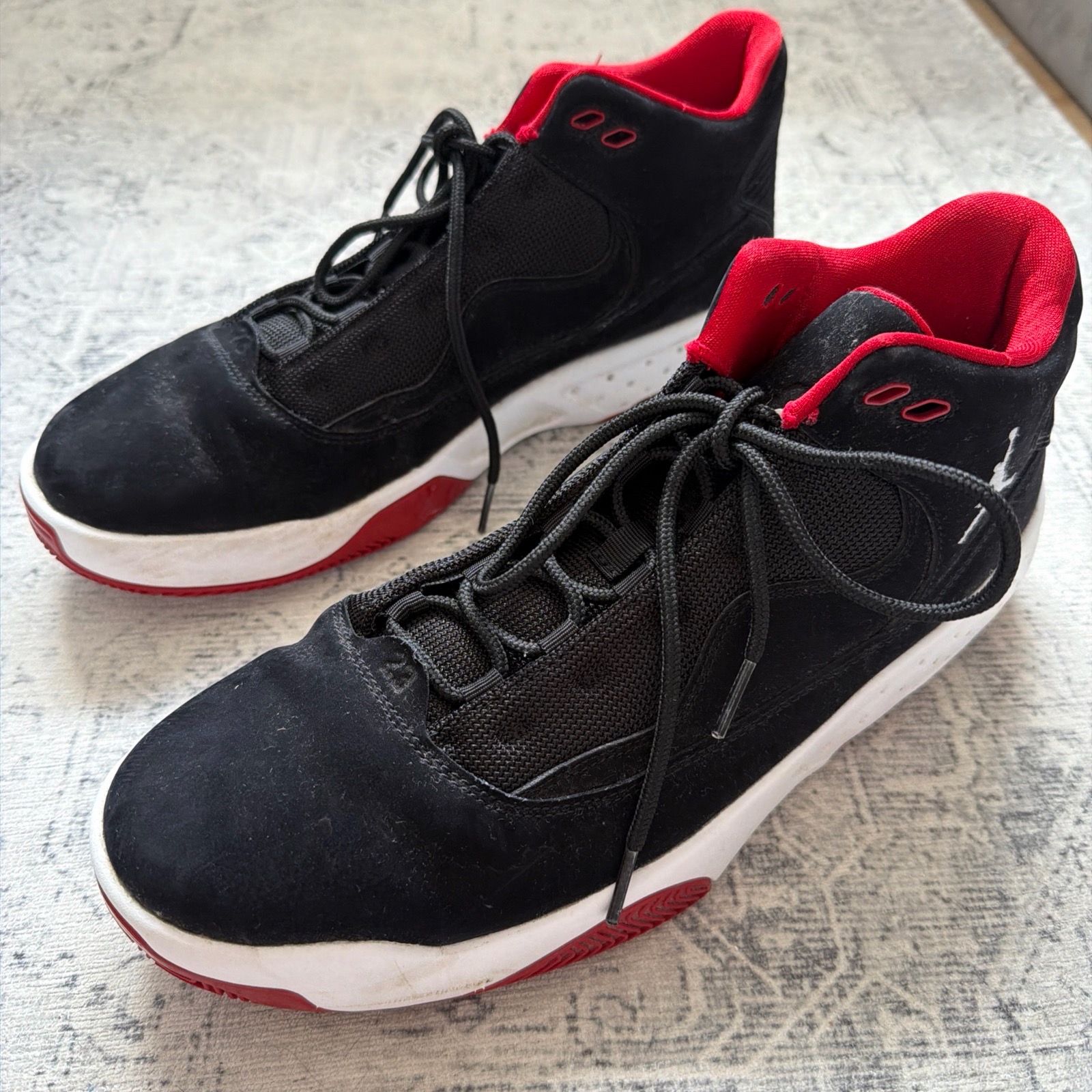 Jordan Max Aura 2 men’s trainers