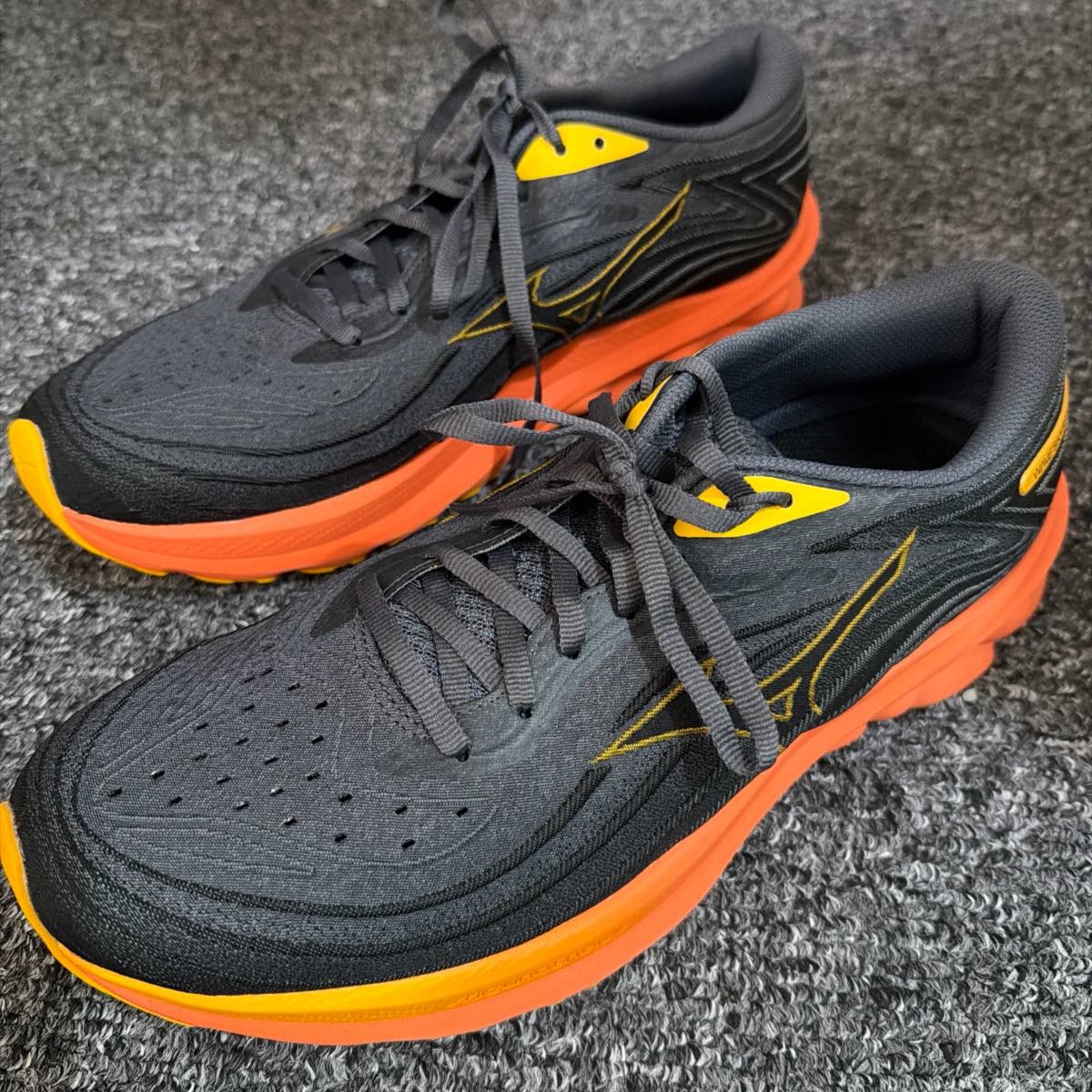 Mizuno Wave Skyrise 05 men’s running shoes