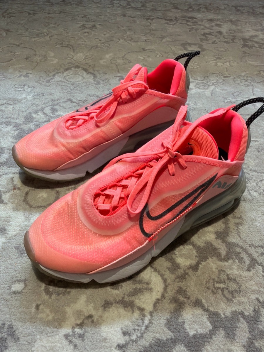 Nike Air Max 2090 Lava women’s trainers